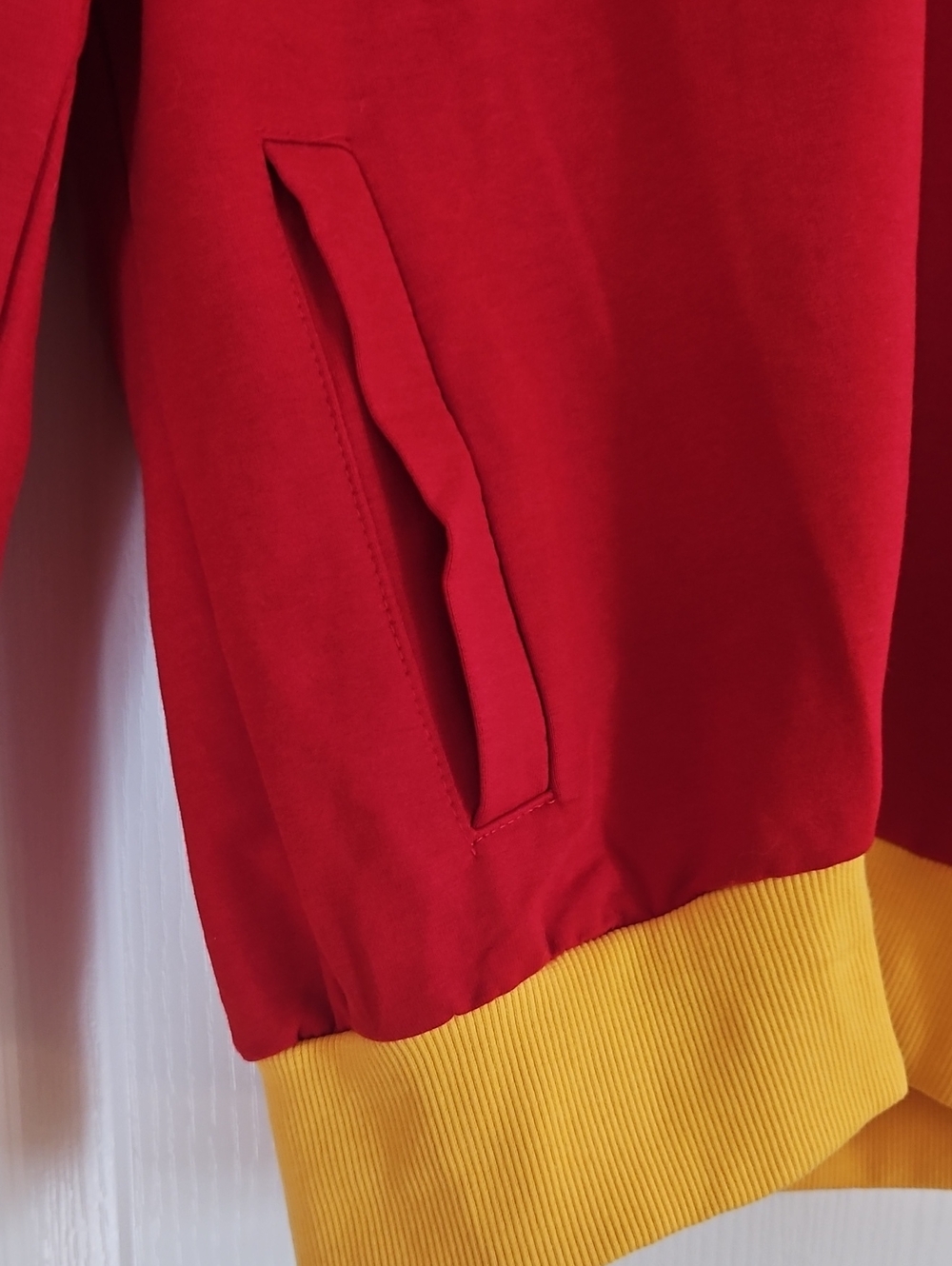 NEW PUMA Senegalese Football Federation Red, Yellow And Green Jacket SIZE XL - Picture 8 of 9